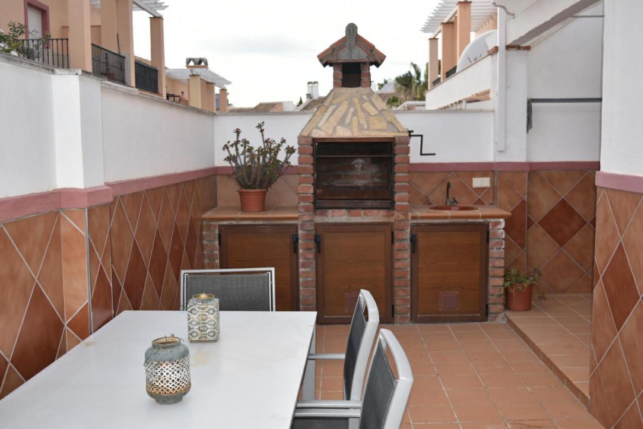 Apartamento Zona Playa De Burriana Con Terraza Nerja Dış mekan fotoğraf